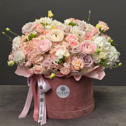 extra large luxury pink flower box with roses ranunculus hydrangea Oakville Mississauga