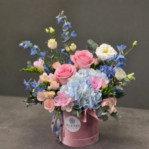 Pink & Blue Harmony Luxury Flower Box with blue hydrangea, pink roses and premium seasonal flowers in Oakville & Mississauga by BLOOMSI