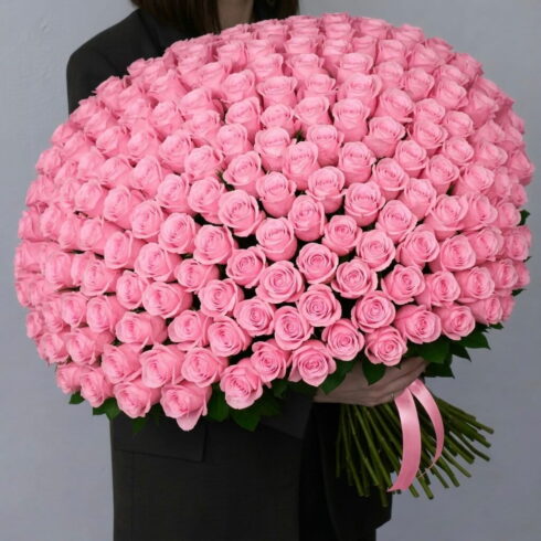 150 luxury pink roses grand bouquet for same-day flower delivery in Oakville and Mississauga
