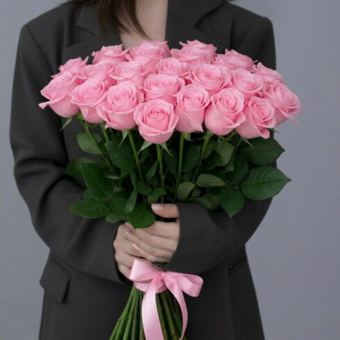 36 premium pink roses luxury bouquet handcrafted by BLOOMSI in Oakville and Mississauga